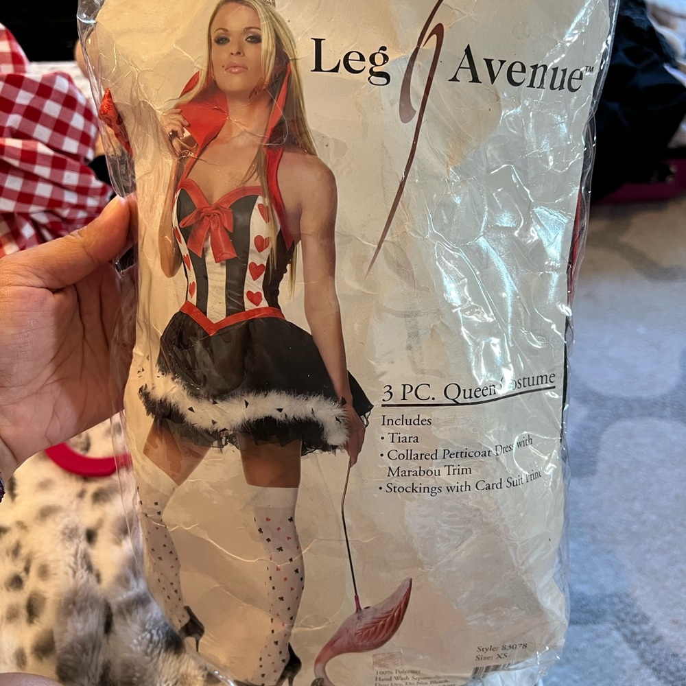 Leg Avenue 3 piece queen Halloween outfit costume